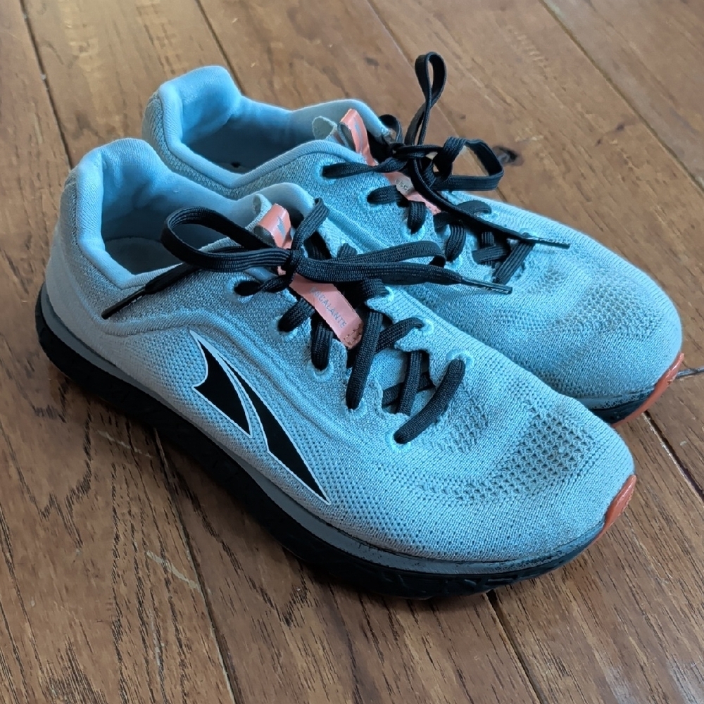 Altra Escalente 2.5 Road Running Barefoot Sneakers
